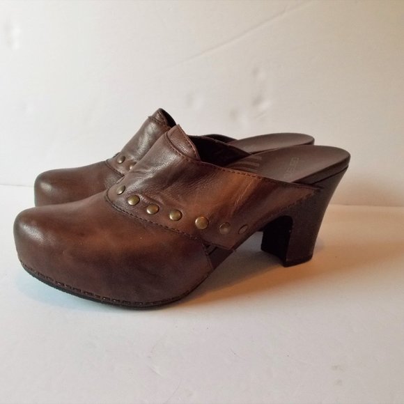 Dansko Shoes - Dansko Rudy Brown Leather Slip On Mules Clogs